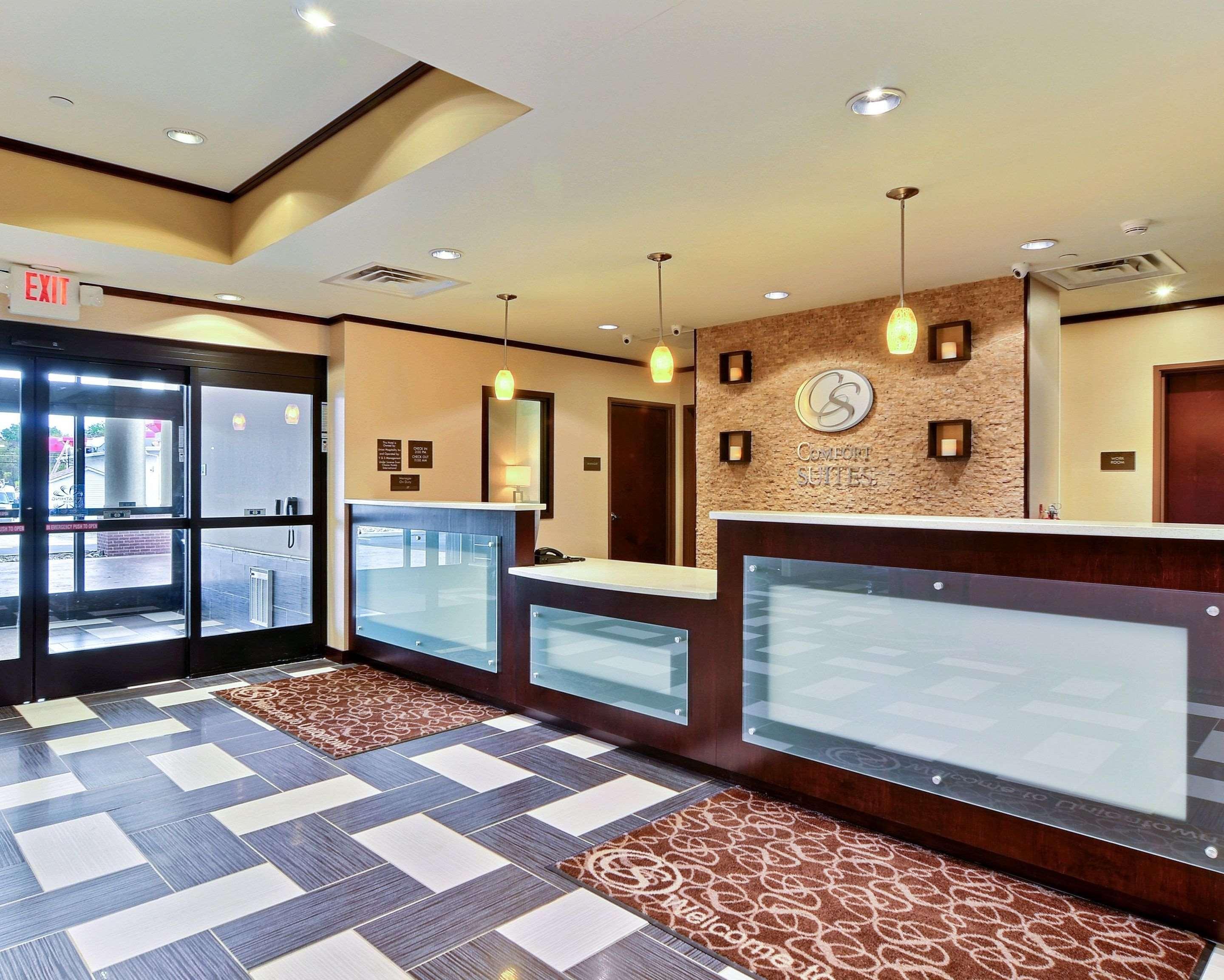 Comfort Suites Uniontown Eksteriør bilde