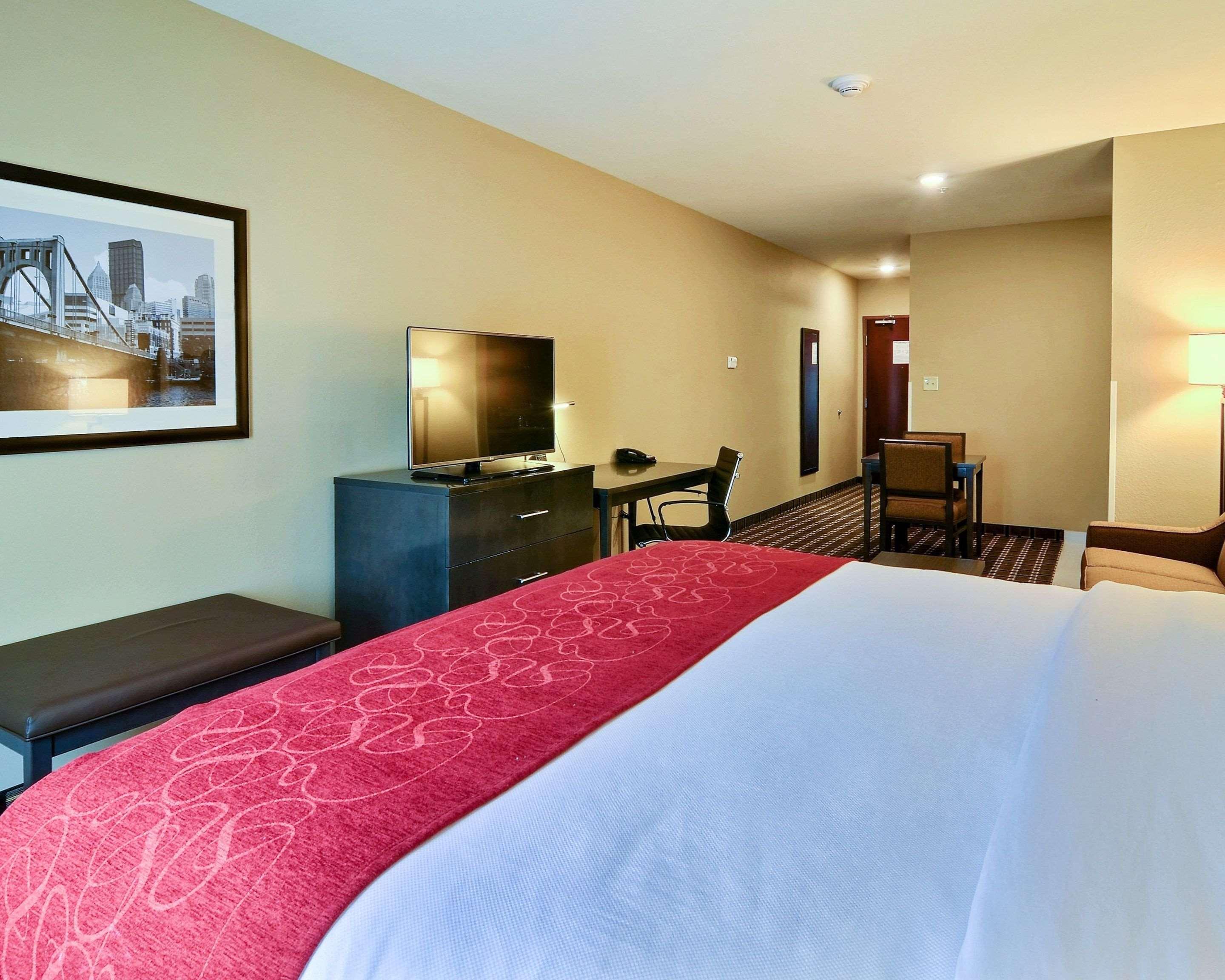 Comfort Suites Uniontown Eksteriør bilde