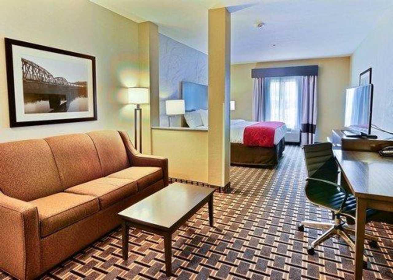 Comfort Suites Uniontown Eksteriør bilde